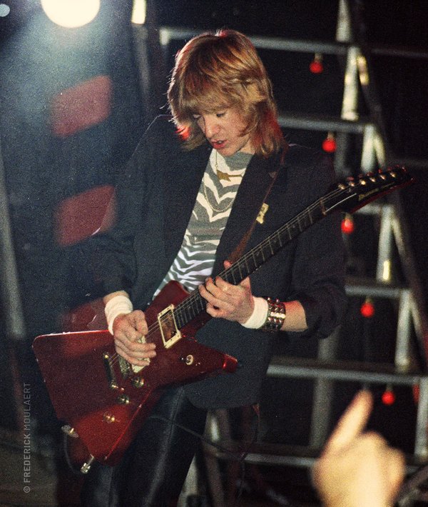 Adrian Smith - Iron Maiden The Beast On The Road, Brussels 1982 
