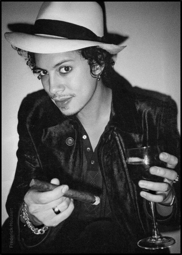 Kirk with wine and cigar - Poor Touring Me - Oslo, Norway - Nov. 1996