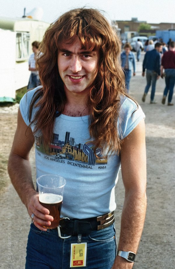 The following day (Sunday) Steve Harris backstage at the Reading Festival - Aug. 1982