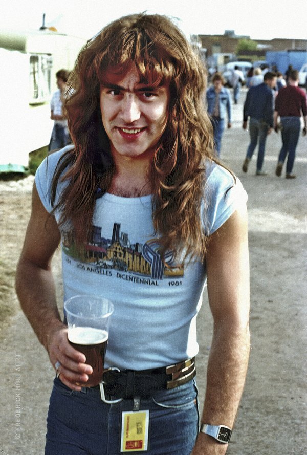 Steve Harris backstage at the Reading Festival - Aug. 1982