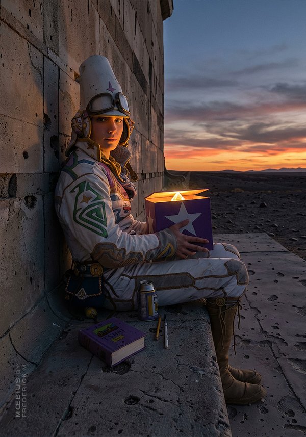 StarWatcher I - Hommage to Mœbius