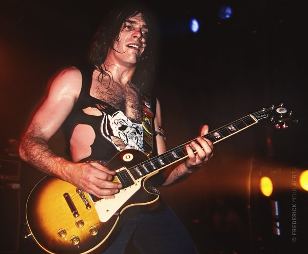 Motörhead's Wurzel on stage in Belgium 1987