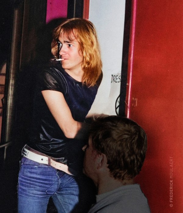 Adrian Smith about to go on stage at the Reading Festival - Aug. 1982
