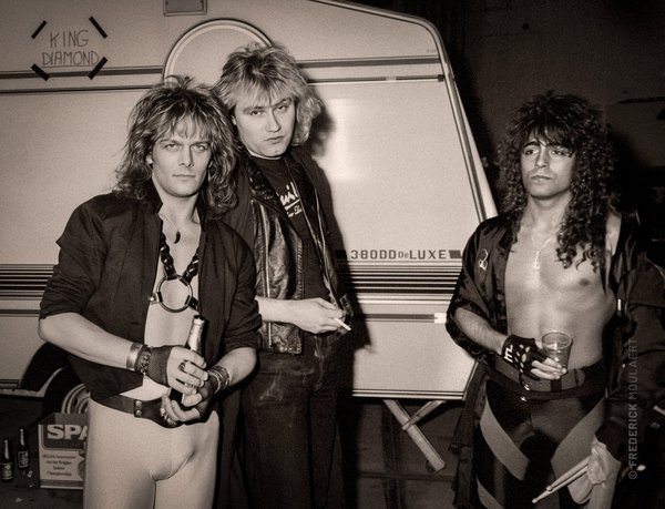 Timi Hansen, Bass + Michael Denner, Guitars + Mikkey Dee (Micael Delaoglou), Drums