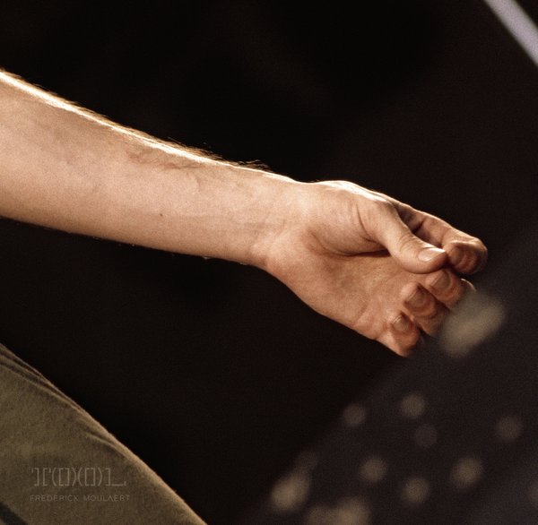 Maynard James Keenan's hand - Undertow Tour 1994