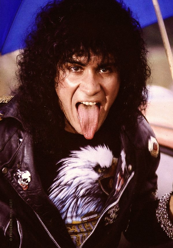 Gene Simmons going on stage - Monsters Of Rock 1988