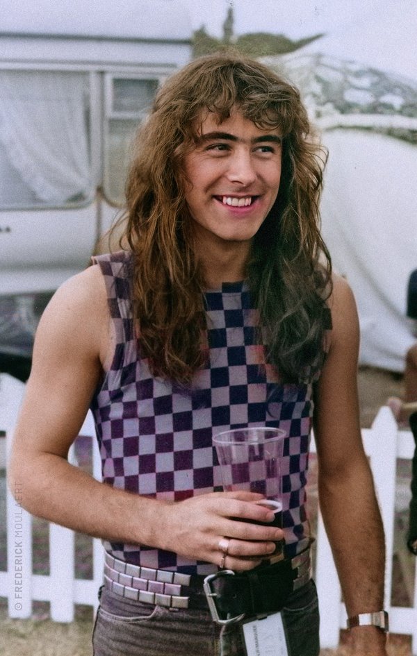 Steve Harris backstage at the Reading Festival - Aug. 1982