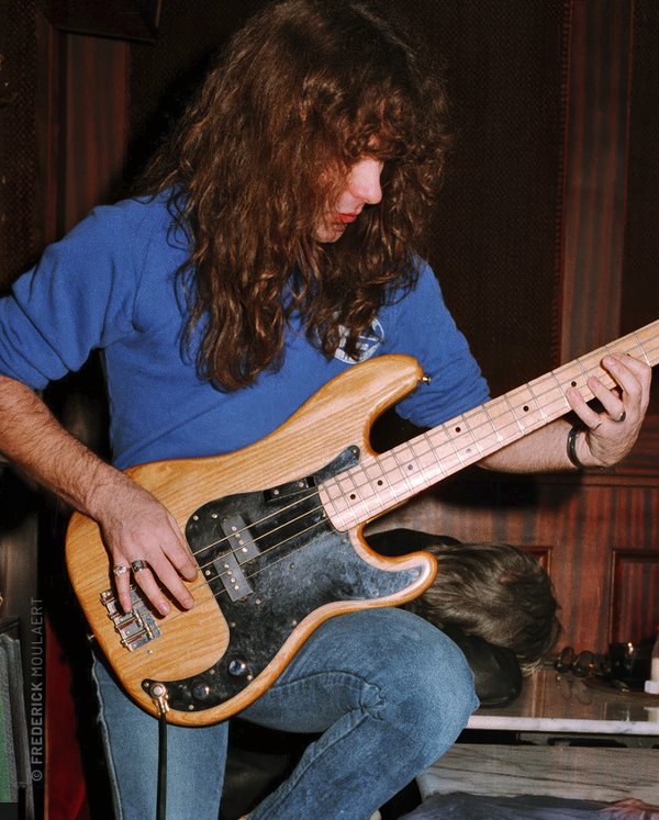 Steve Harris showing me some licks and bass tricks