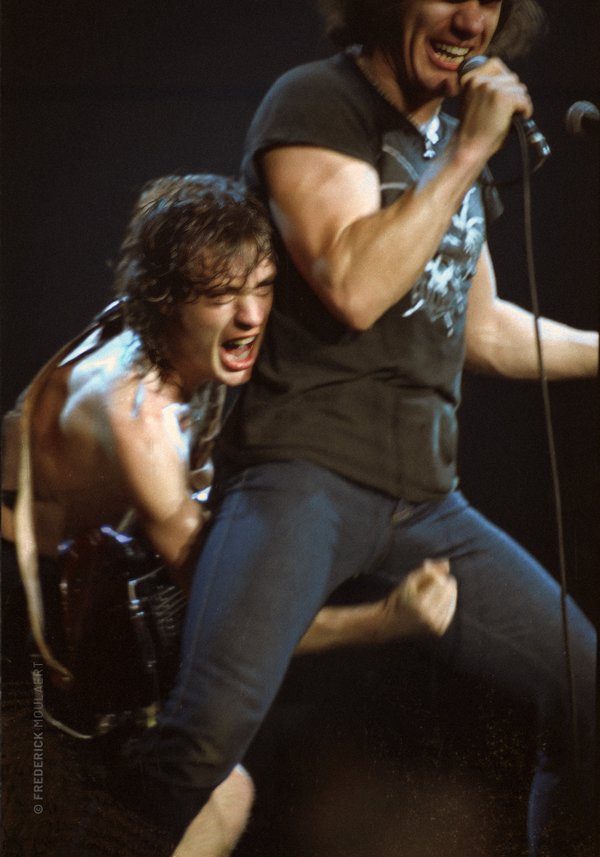 AC/DC - For Those About To Rock Tour - Brussels - Dec. 1982