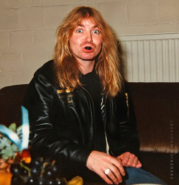 Dave Murray eating raisins - World Slavery Tour 84
