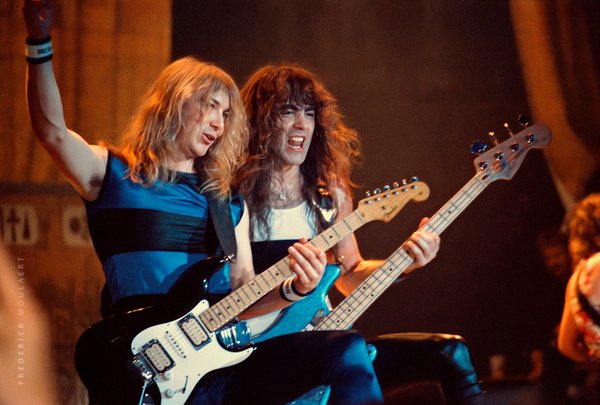 The show started with "ACES HIGH" - World Slavery Tour 84
