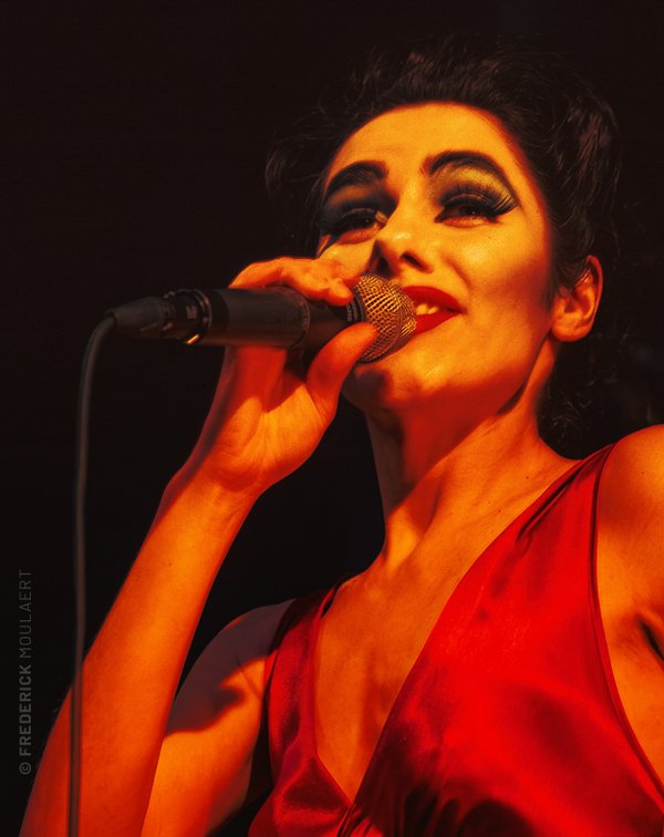 PJ Harvey - To Bring You My Love Tour 1995 - Belgium