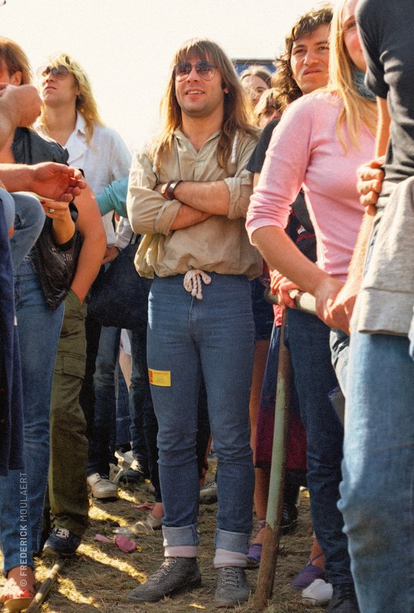 Bruce Dickinson watching BlackFoot - Reading Rock Festival 1982