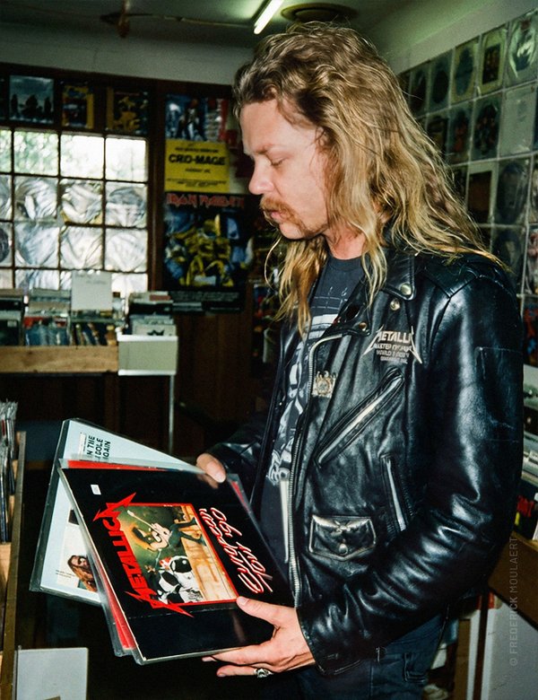 James Hetfield in a record shop in Brussels (Aug. 1991)