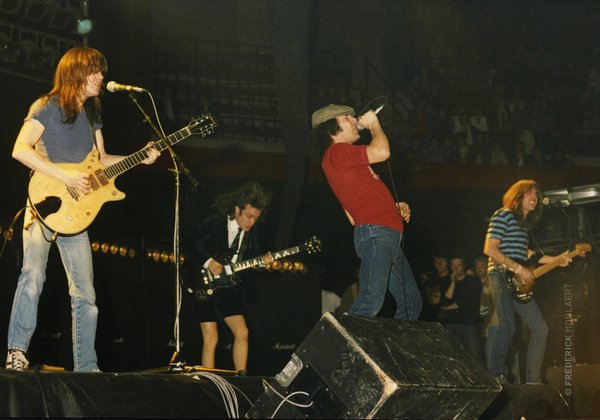 AC/DC - Back In Black Tour - Brussels - Jan. 1981