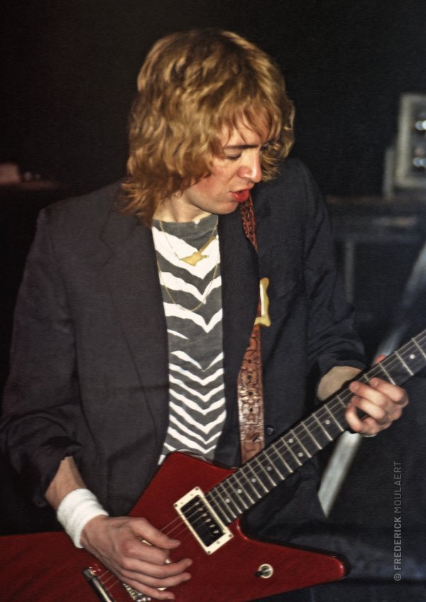 Adrian Smith - Iron Maiden The Beast On The Road, Brussels 1982 
