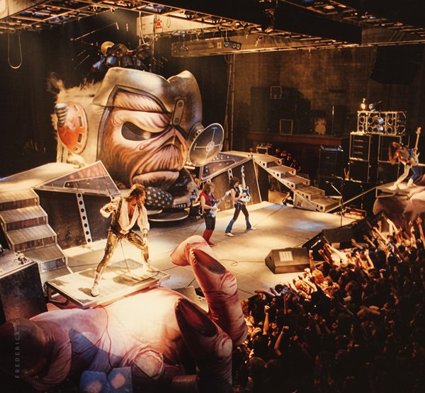 Iron Maiden - Stage Set - Paris November 1986