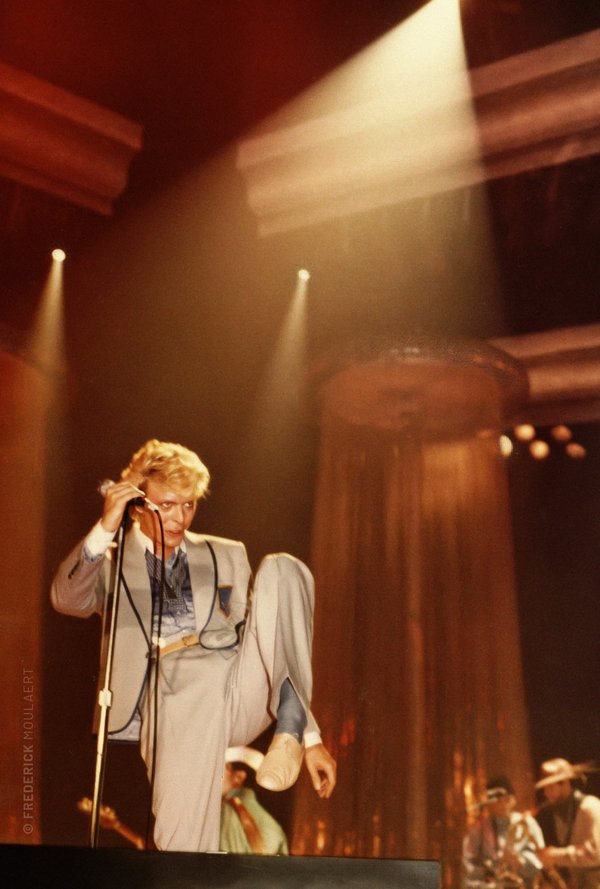 David Bowie - Serious Moonlight Tour - Brussels 1983